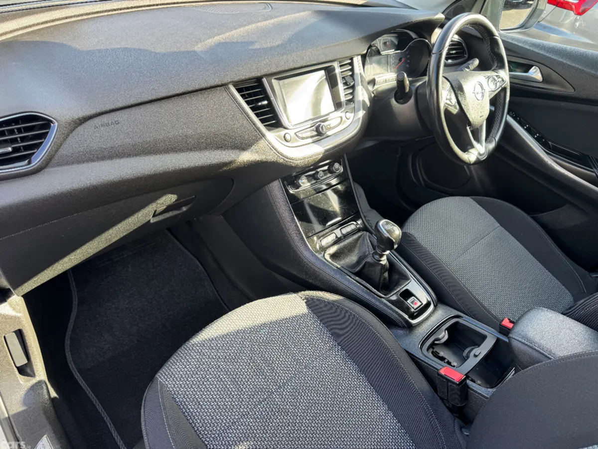 Opel Grandland X MPV, Diesel, 2019, Grey