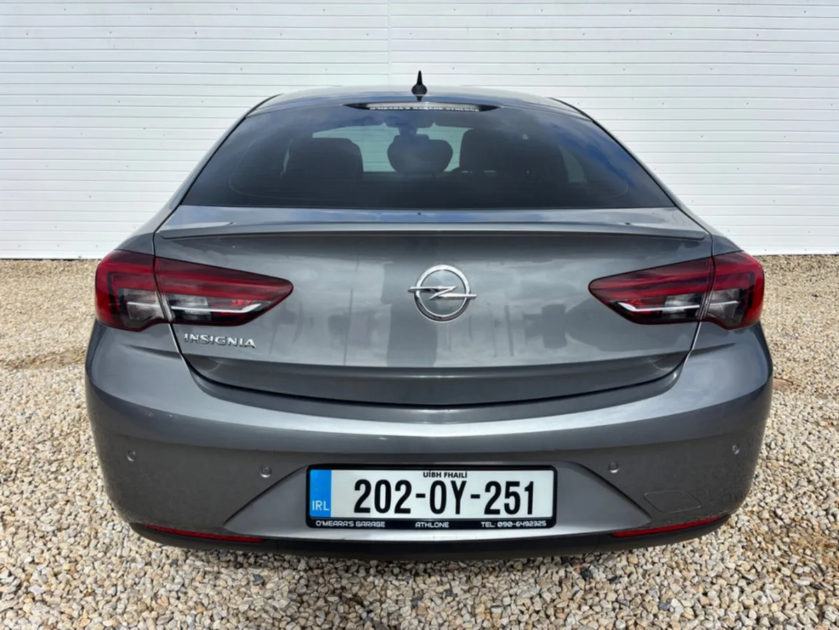 Opel Insignia Hatchback, Diesel, 2020, Grey