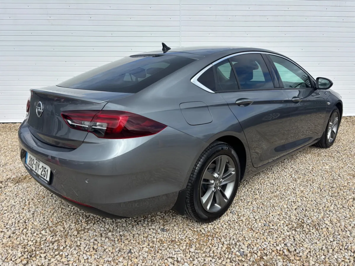 Opel Insignia Hatchback, Diesel, 2020, Grey