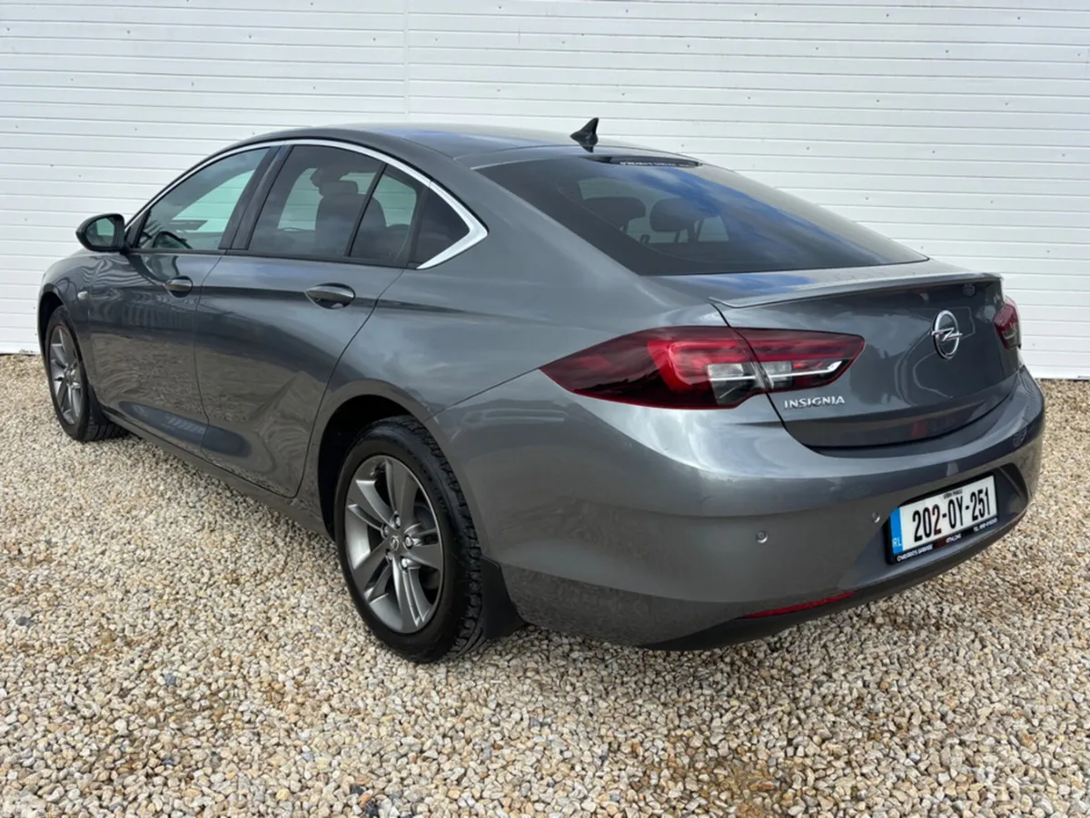 Opel Insignia Hatchback, Diesel, 2020, Grey