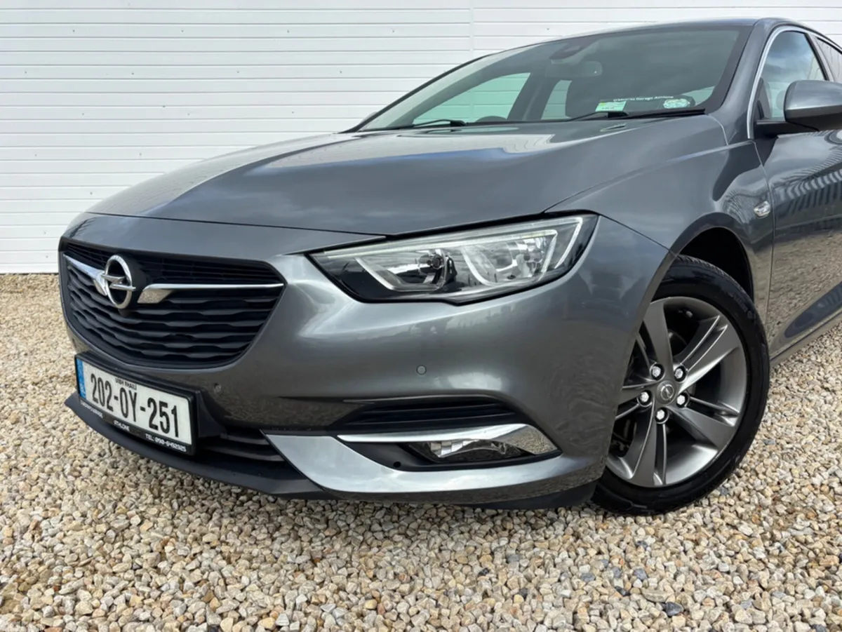 Opel Insignia Hatchback, Diesel, 2020, Grey