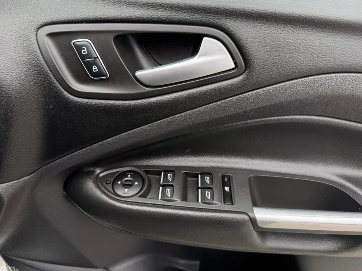 Ford Kuga SUV, Diesel, 2016, Silver