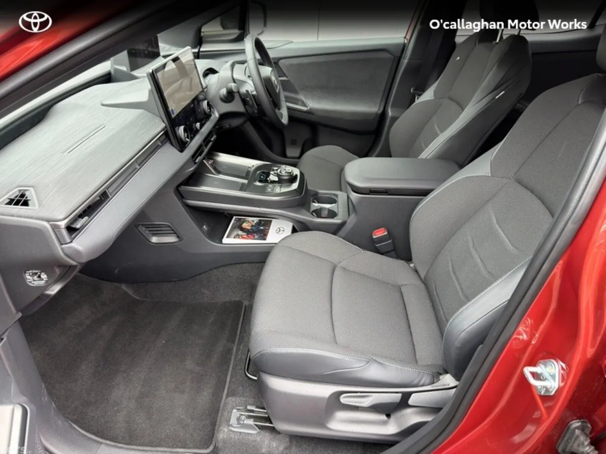 Toyota C-HR Estate, Electric, 2026, Brown