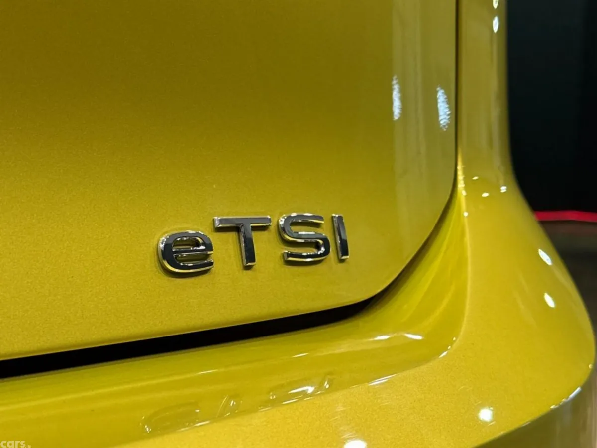 Volkswagen Golf Hatchback, Petrol Hybrid, 2024, Yellow