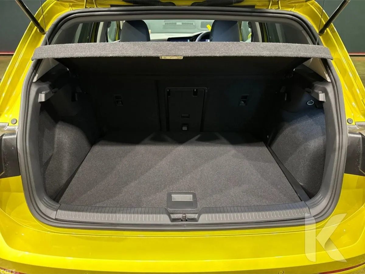 Volkswagen Golf Hatchback, Petrol Hybrid, 2024, Yellow