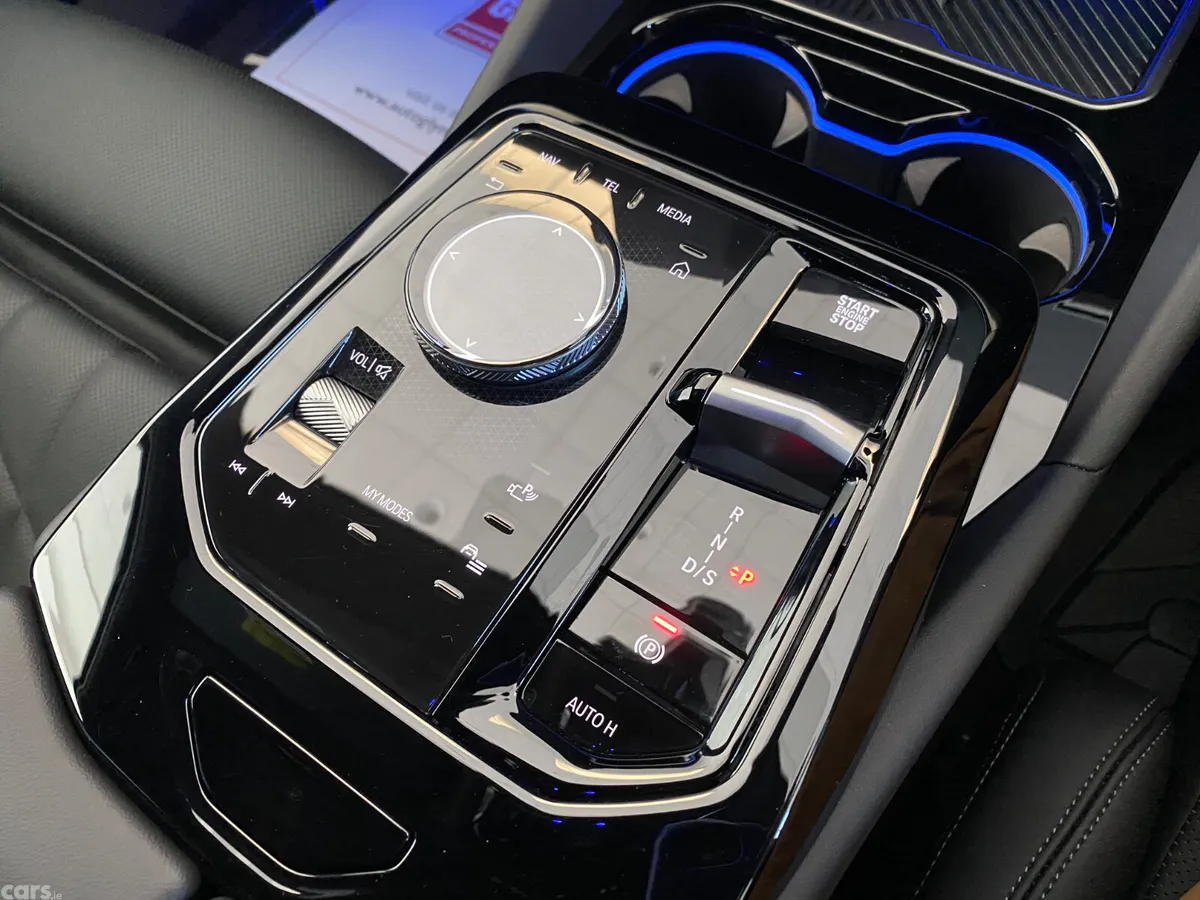 BMW 5-Series Estate, Petrol Plug-in Hybrid, 2025, Black