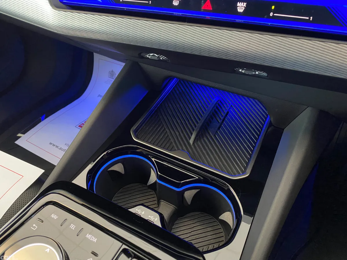 BMW 5-Series Estate, Petrol Plug-in Hybrid, 2025, Black