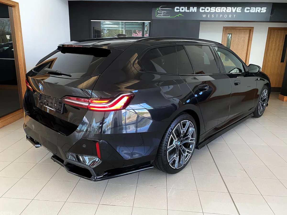 BMW 5-Series Estate, Petrol Plug-in Hybrid, 2025, Black