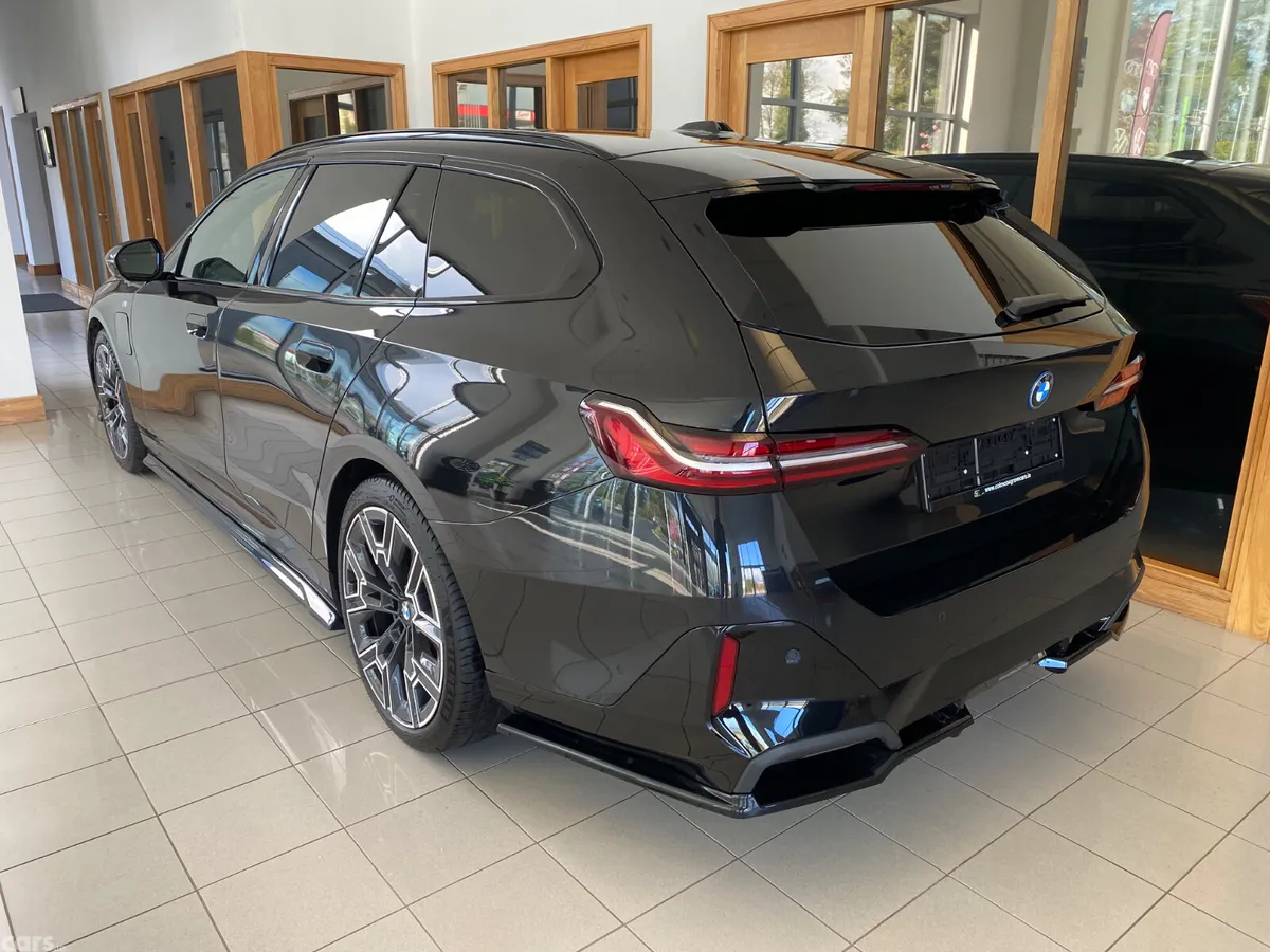 BMW 5-Series Estate, Petrol Plug-in Hybrid, 2025, Black