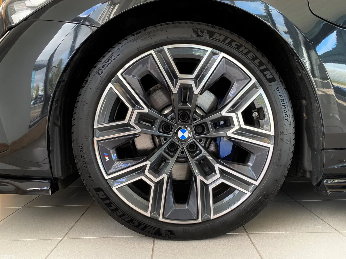 BMW 5-Series Estate, Petrol Plug-in Hybrid, 2025, Black
