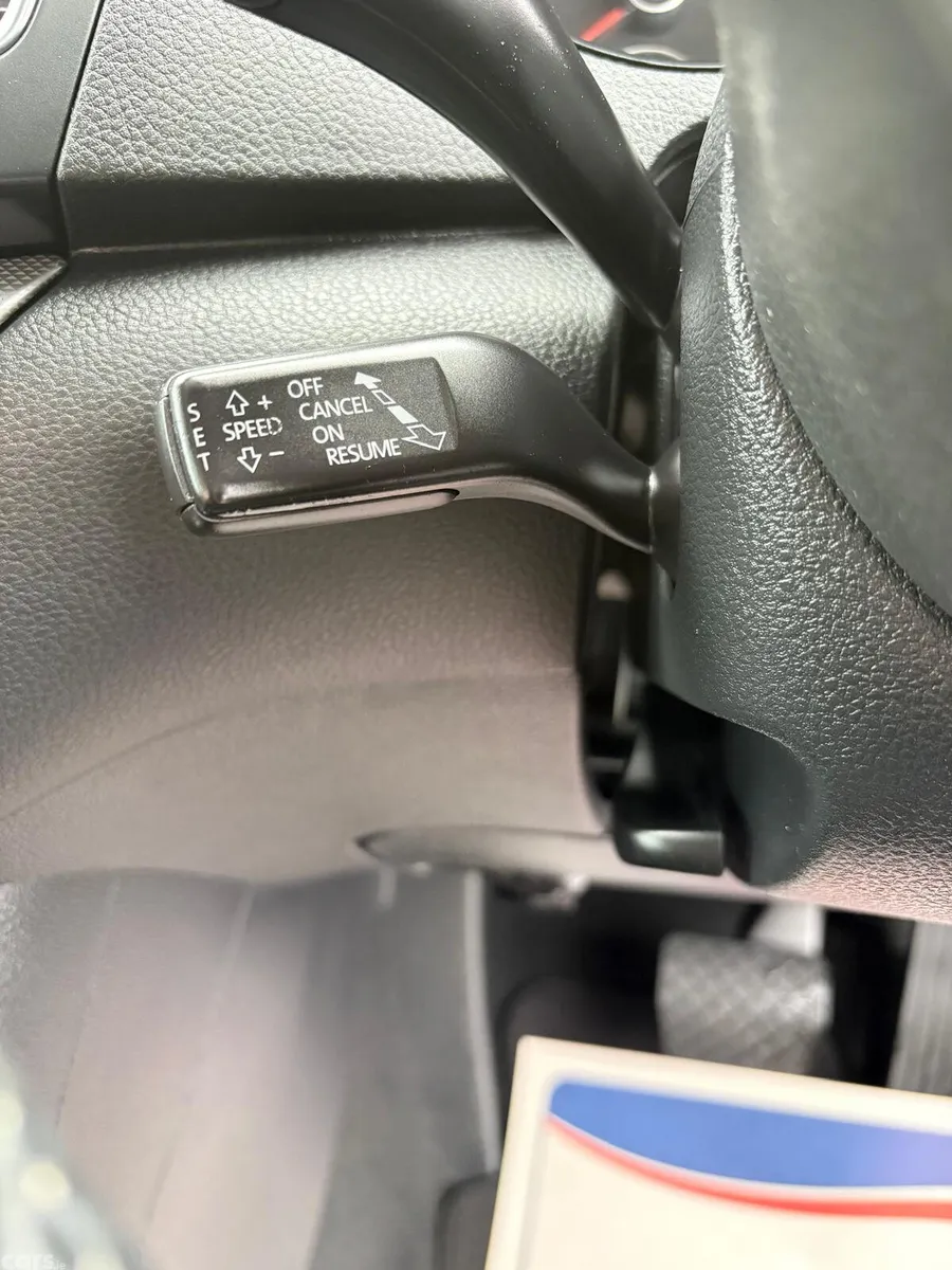 Volkswagen Sharan MPV, Petrol, 2012, White