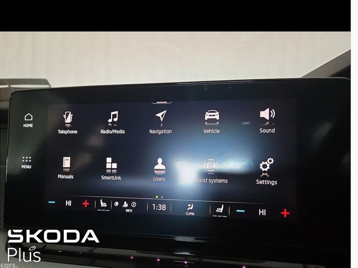 Skoda Octavia Saloon, Diesel, 2024, Grey