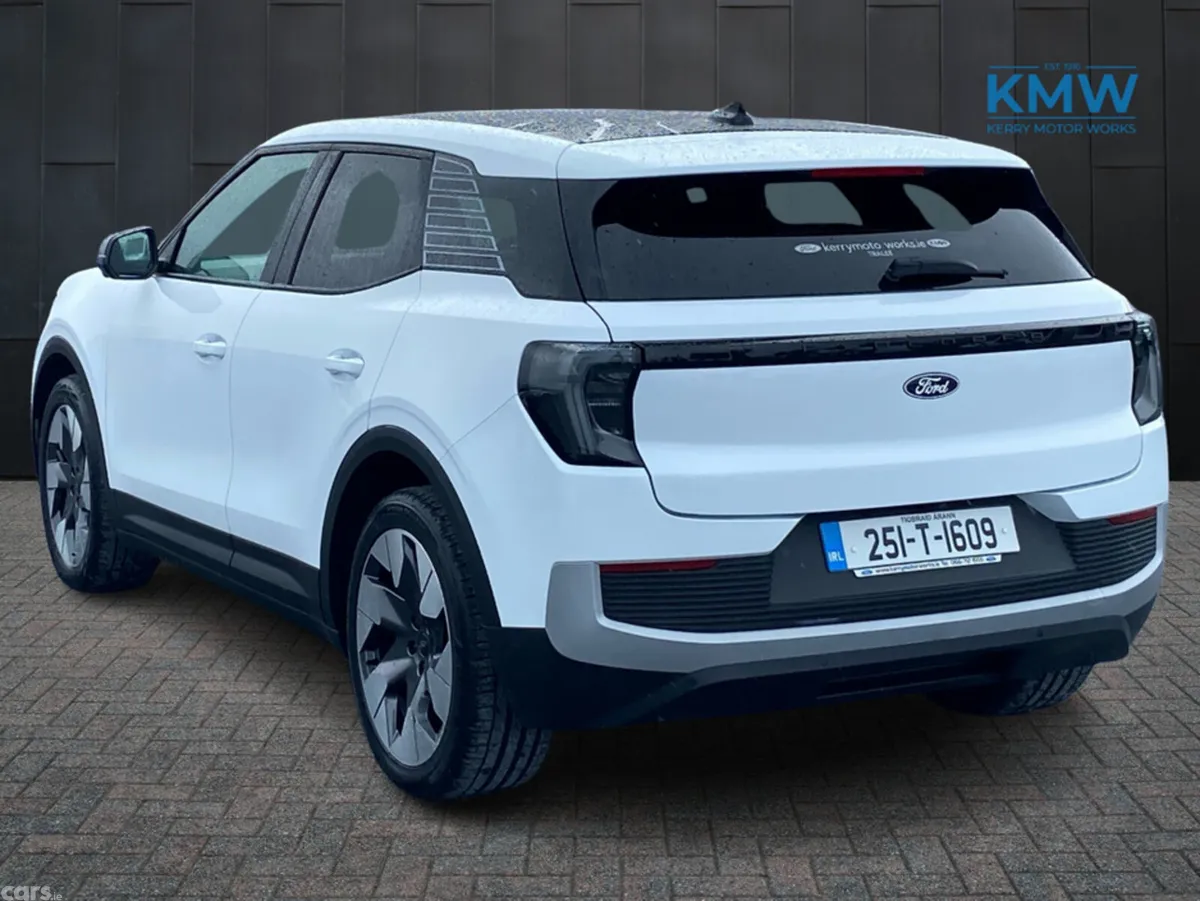 Ford Explorer MPV, Electric, 2025, White