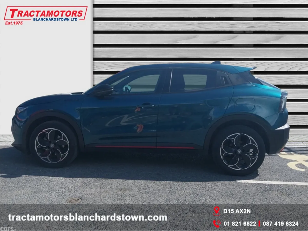 Alfa Romeo Junior MPV, Electric, 2025, Blue