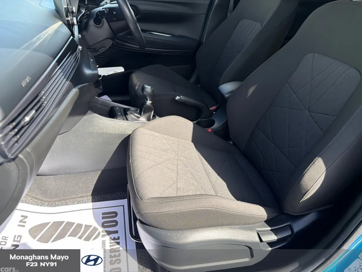 Hyundai Bayon SUV, Petrol, 2023, Blue