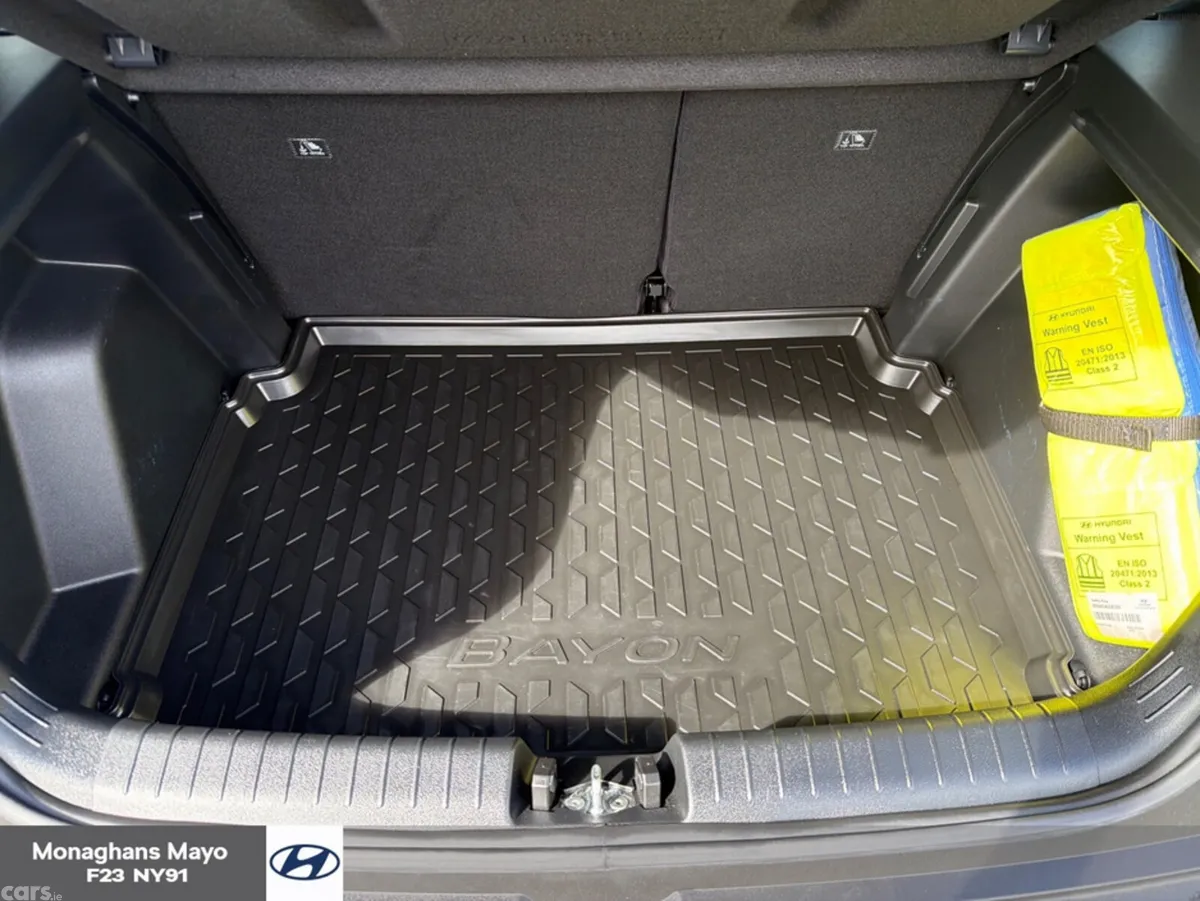 Hyundai Bayon SUV, Petrol, 2023, Blue