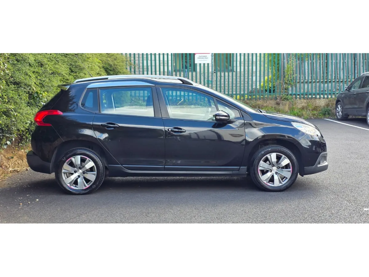 Peugeot 2008 Estate, Petrol, 2016, Black