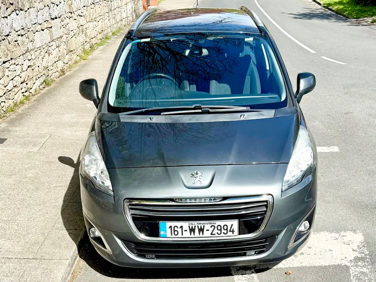 Peugeot 5008 MPV, Diesel, 2016, Grey