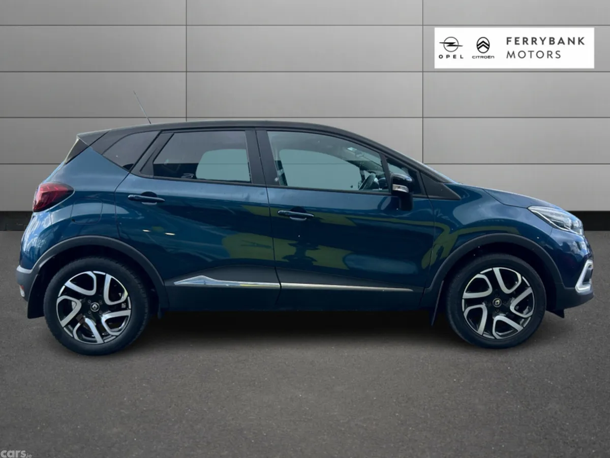 Renault Captur Hatchback, Petrol, 2019, Blue