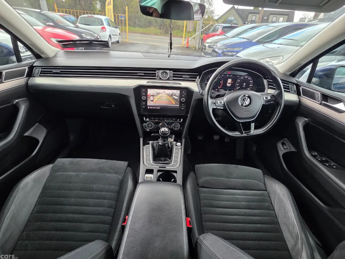 Volkswagen Passat Saloon, Diesel, 2018, Blue