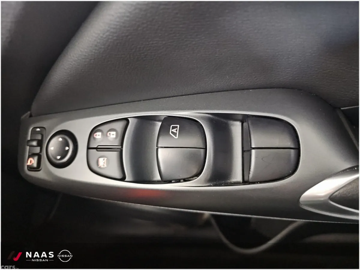 Nissan Juke MPV, Petrol, 2025, White