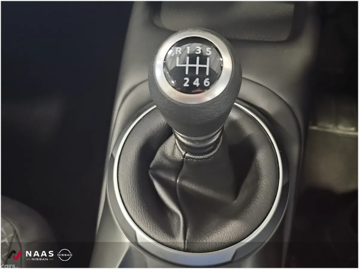 Nissan Juke MPV, Petrol, 2025, White