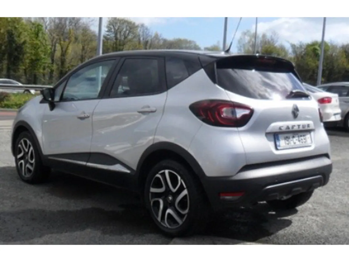 Renault Captur Hatchback, Petrol, 2019, Silver