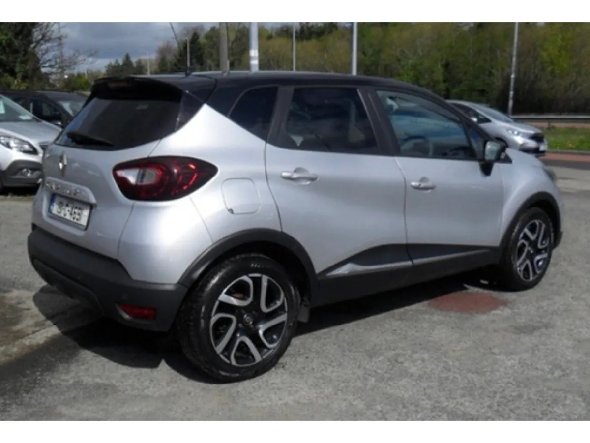 Renault Captur Hatchback, Petrol, 2019, Silver