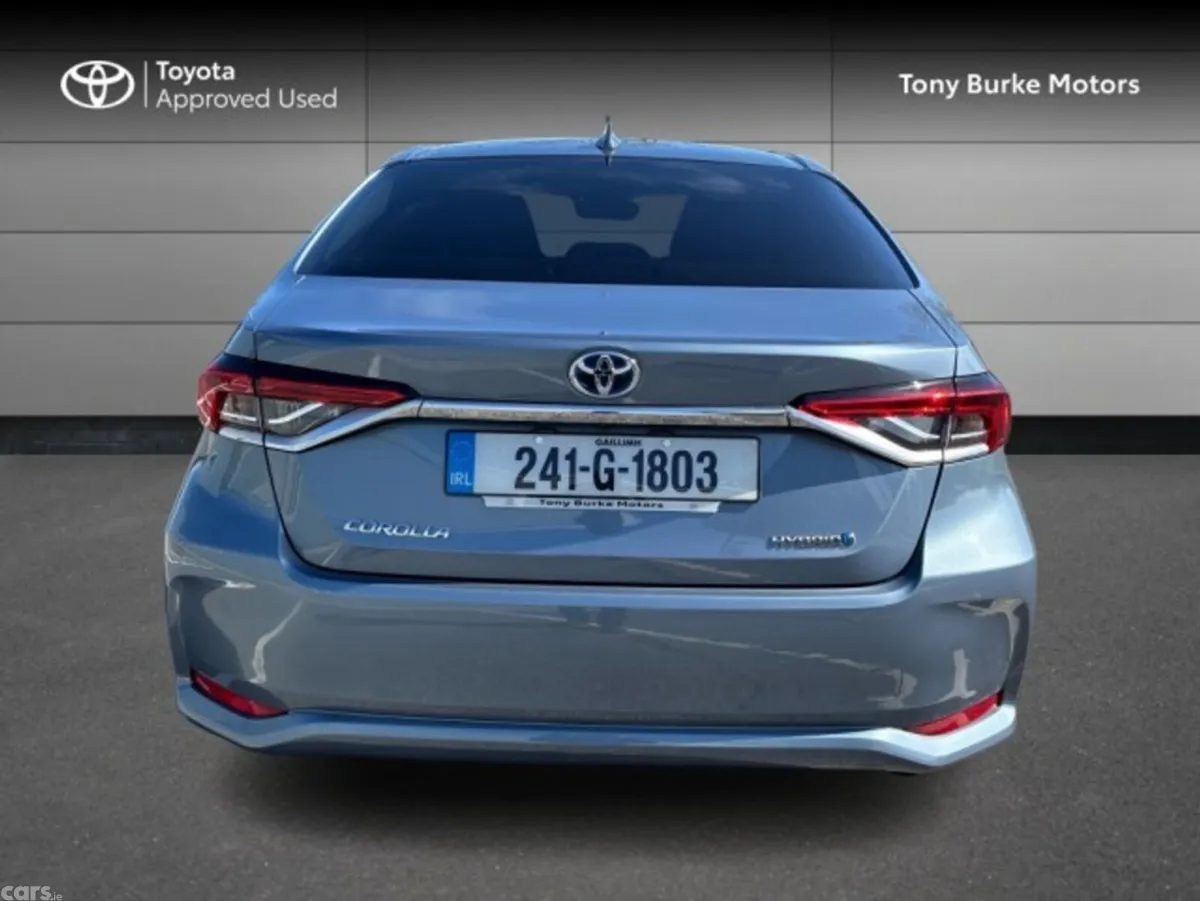 Toyota Corolla Saloon, Petrol Hybrid, 2024, Grey
