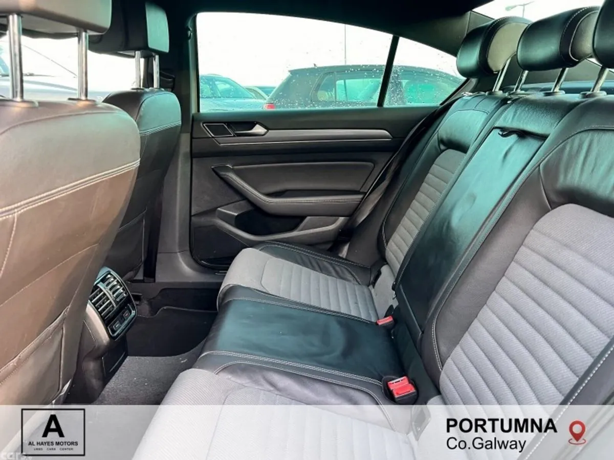 Volkswagen Passat Saloon, Diesel, 2017, Silver