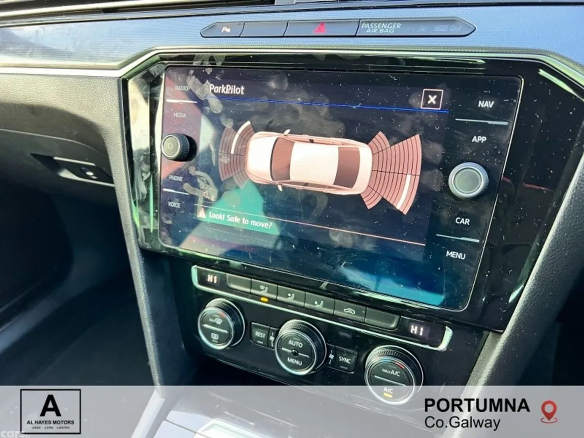 Volkswagen Passat Saloon, Diesel, 2017, Silver