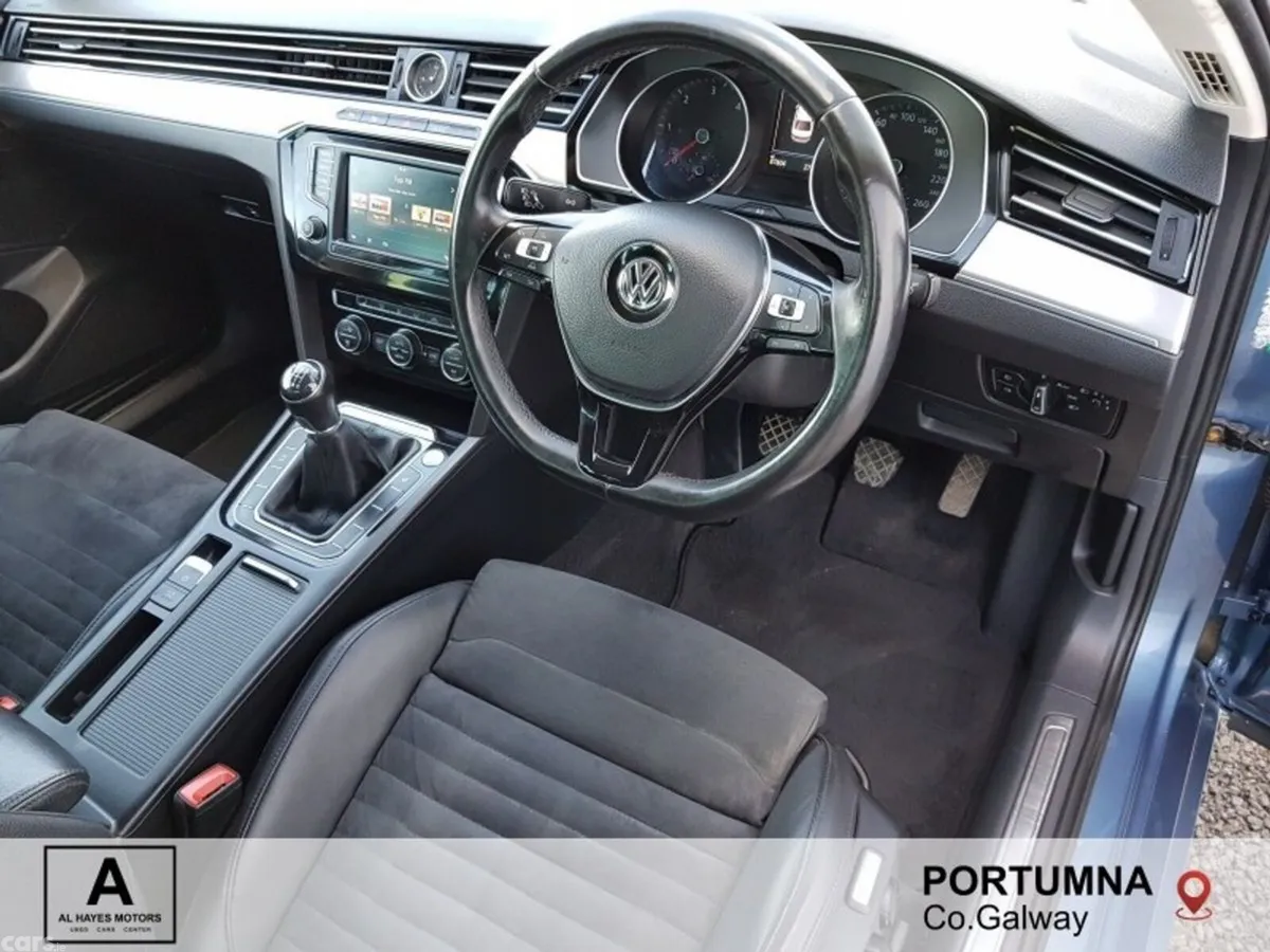 Volkswagen Passat Saloon, Diesel, 2017, Blue