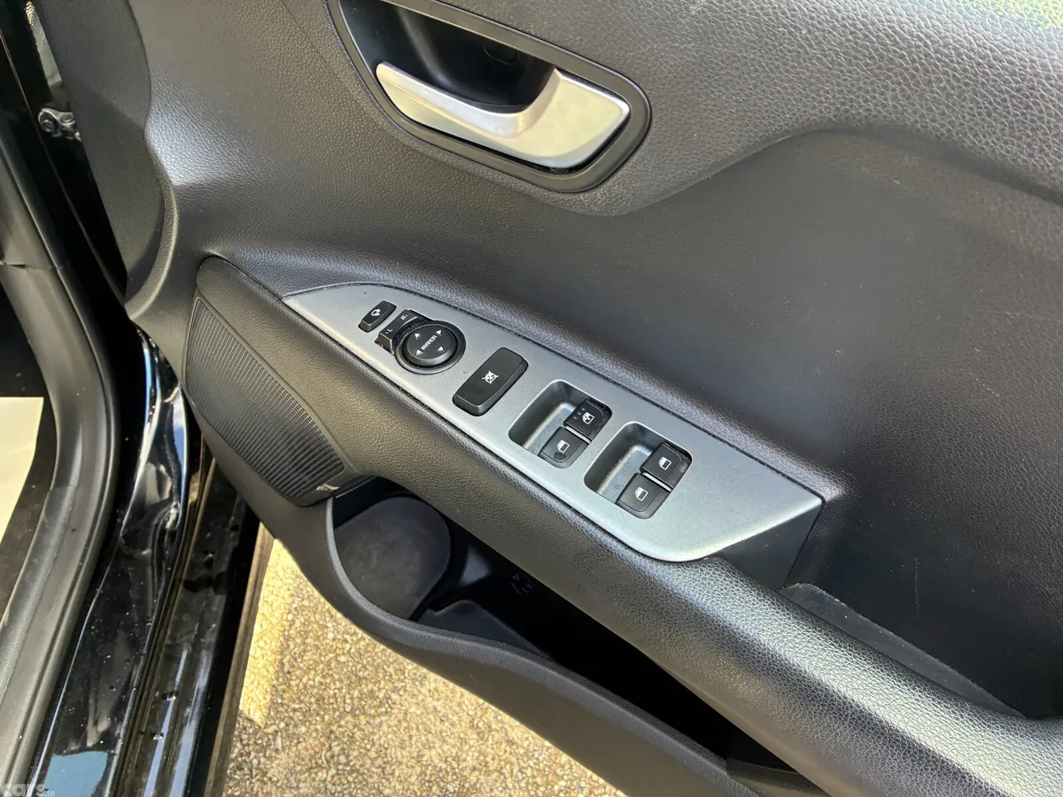 Kia Rio Hatchback, Petrol, 2020, Black