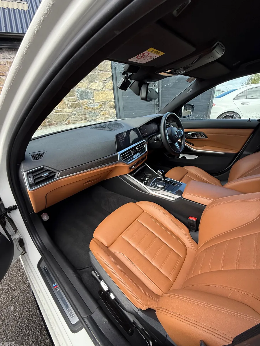 BMW 3-Series Saloon, Diesel, 2019, White