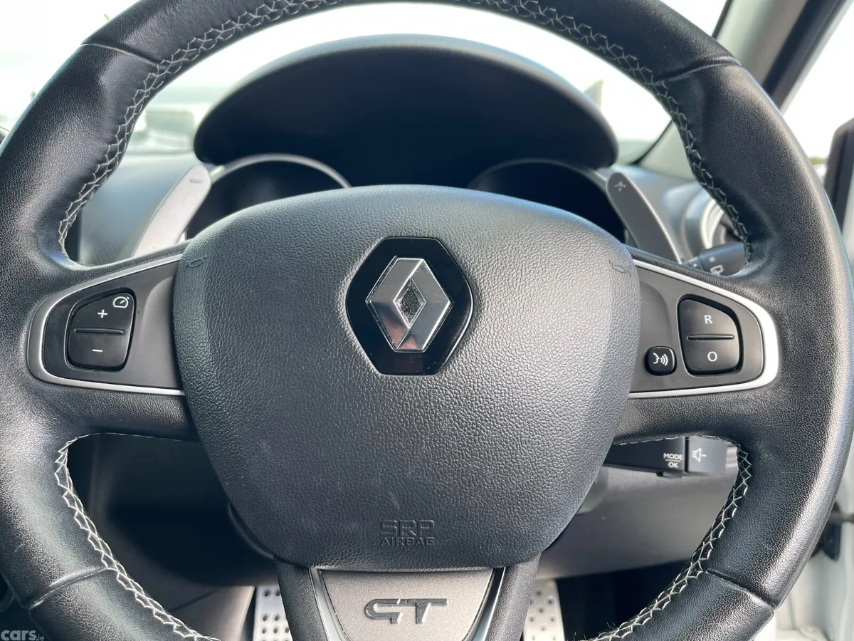 Renault Clio Hatchback, Petrol, 2017, White
