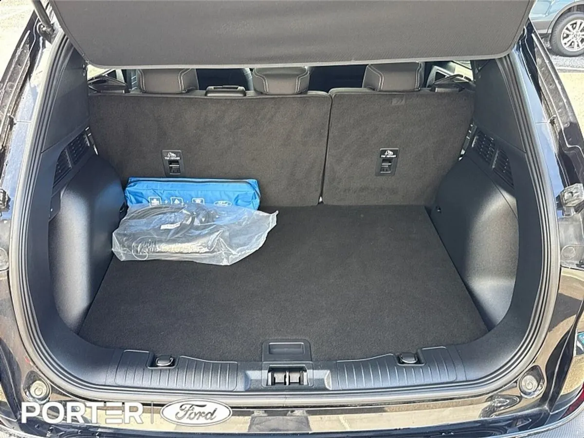 Ford Kuga SUV, Petrol Plug-in Hybrid, 2024, Black