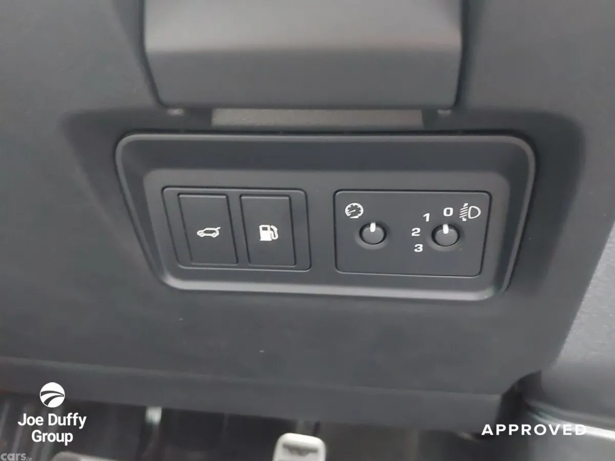 Land Rover Discovery Sport SUV, Petrol Plug-in Hybrid, 2026, Blue