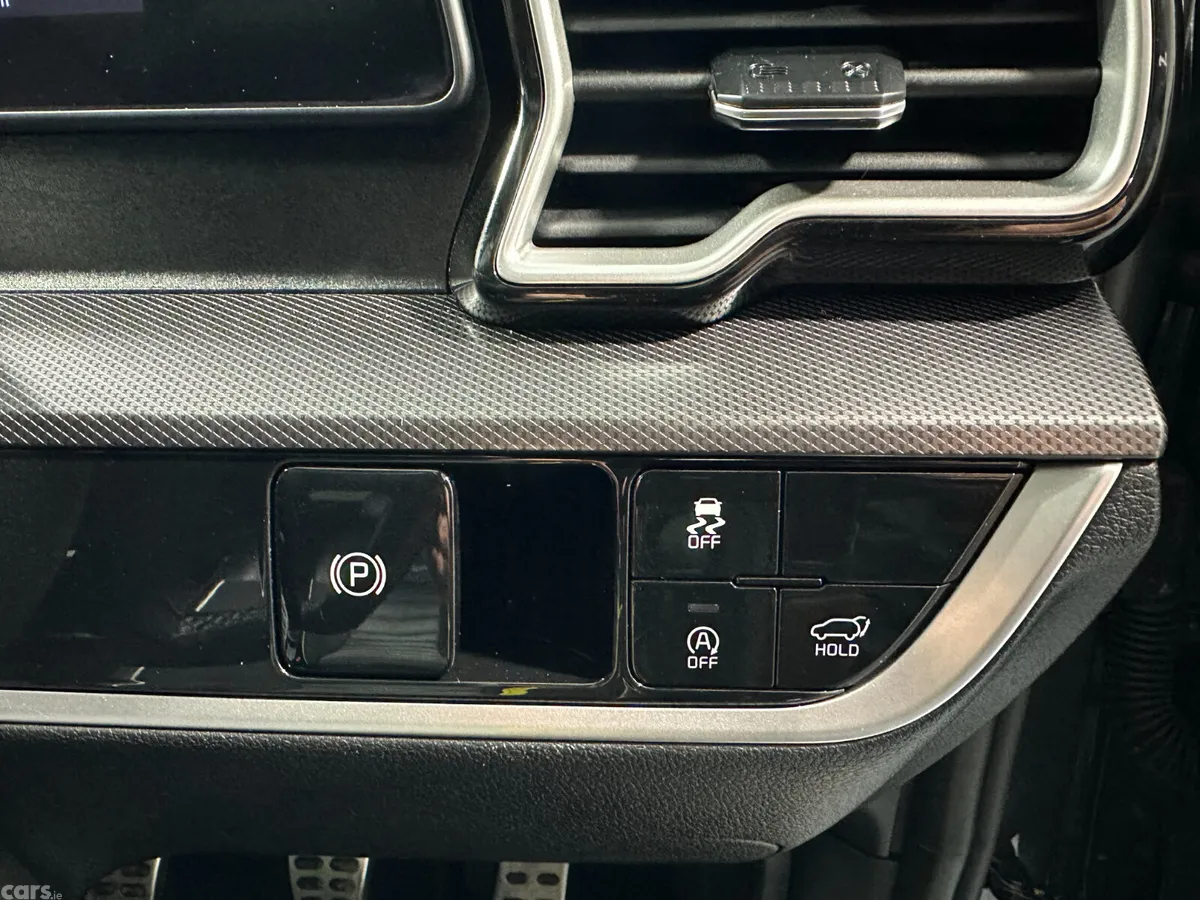 Kia Sportage SUV, Diesel Hybrid, 2025, Grey