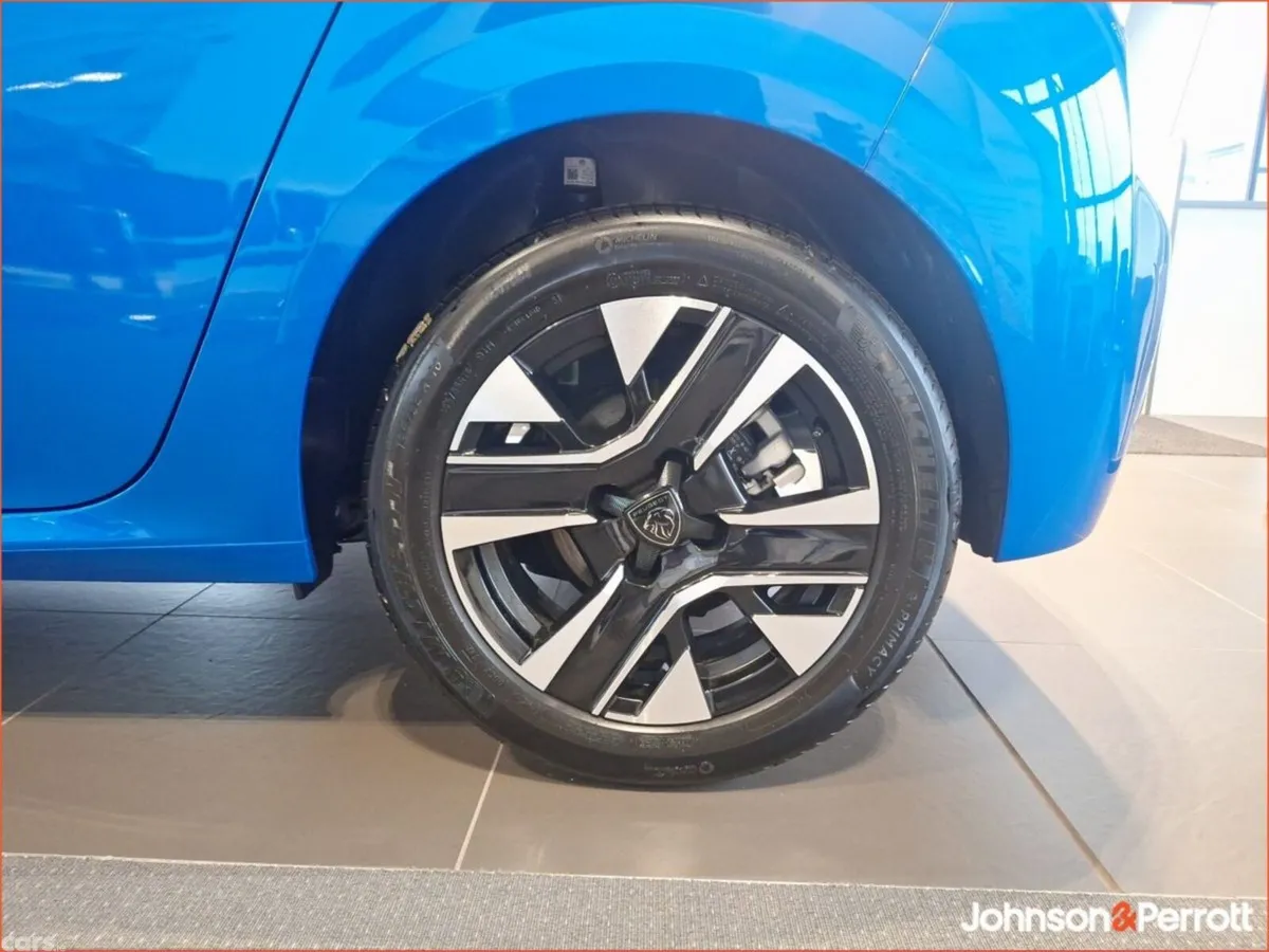 Peugeot 208 Hatchback, Petrol, 2026, Blue