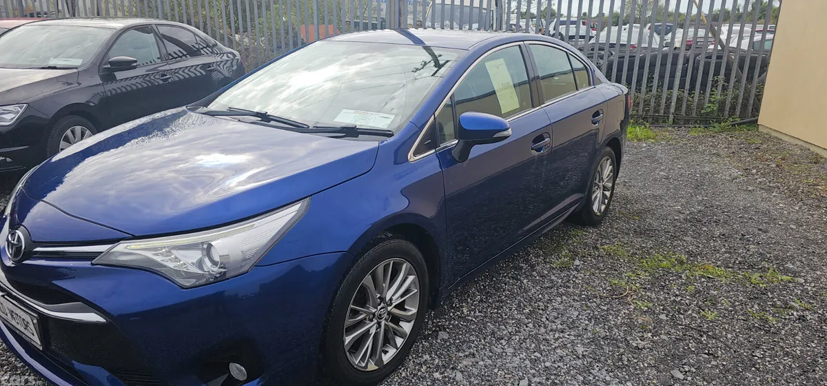Toyota Avensis Saloon, Diesel, 2017, Blue