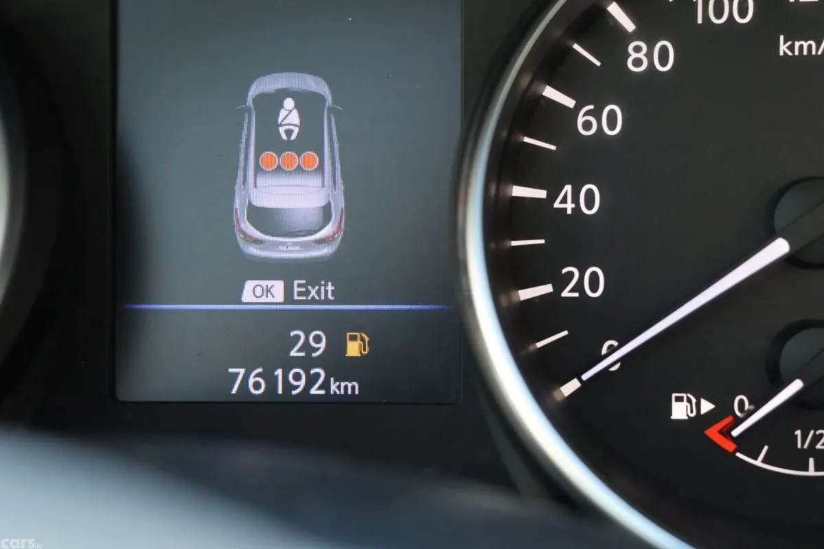 Nissan Qashqai MPV, Petrol, 2021, Red