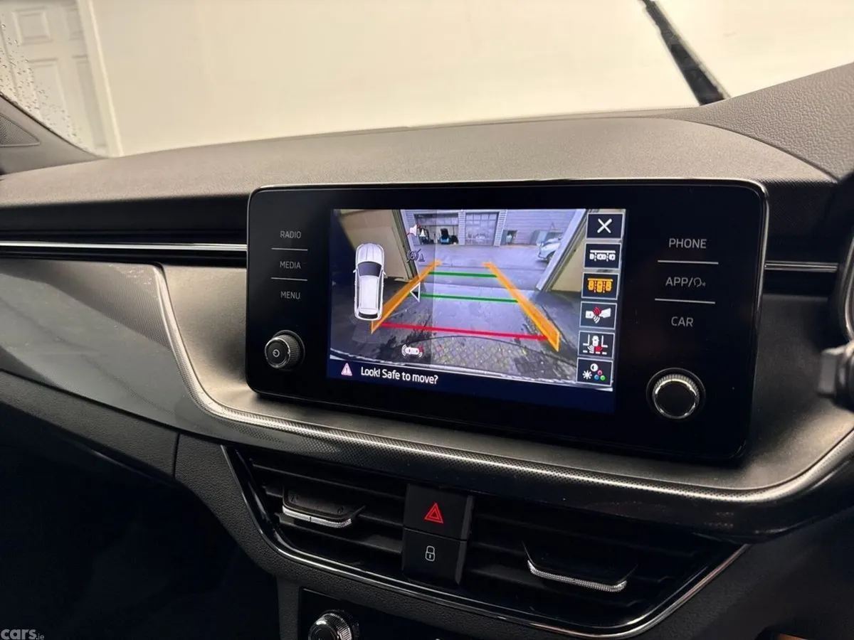 Skoda Kamiq Hatchback, Petrol, 2023, Grey