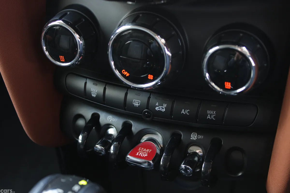 Mini Cooper Hatchback, Diesel, 2016, Black