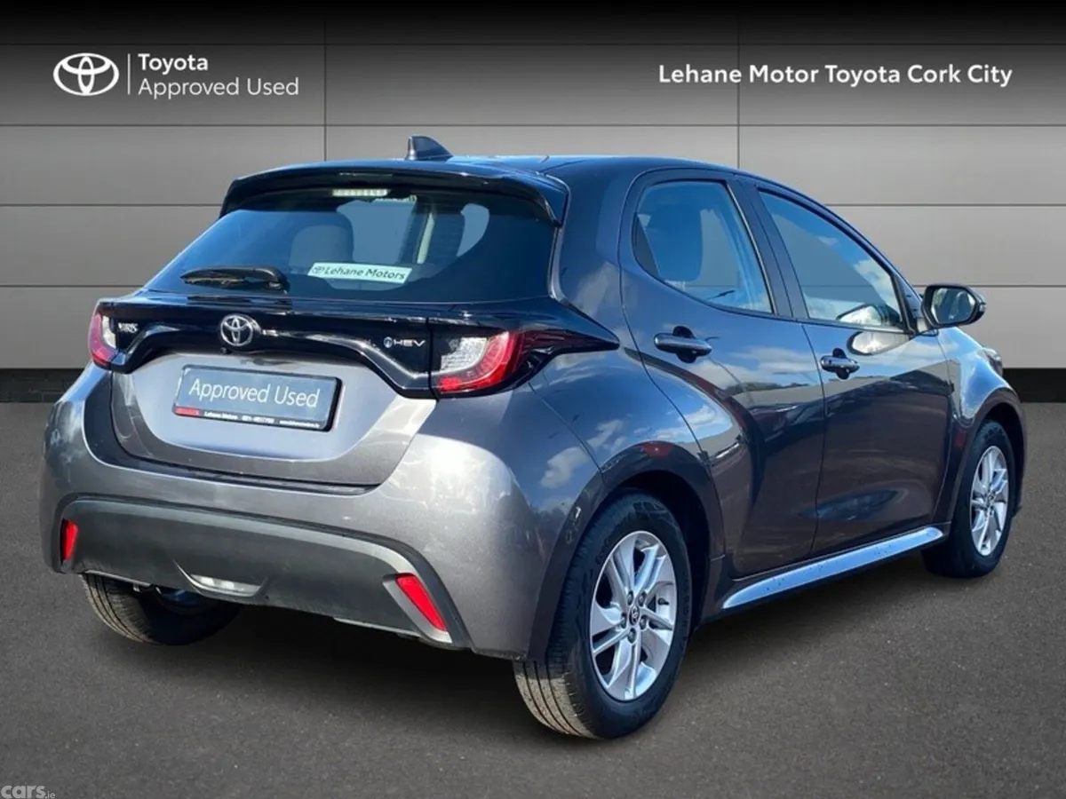 Toyota Yaris Hatchback, Petrol Hybrid, 2024, Grey
