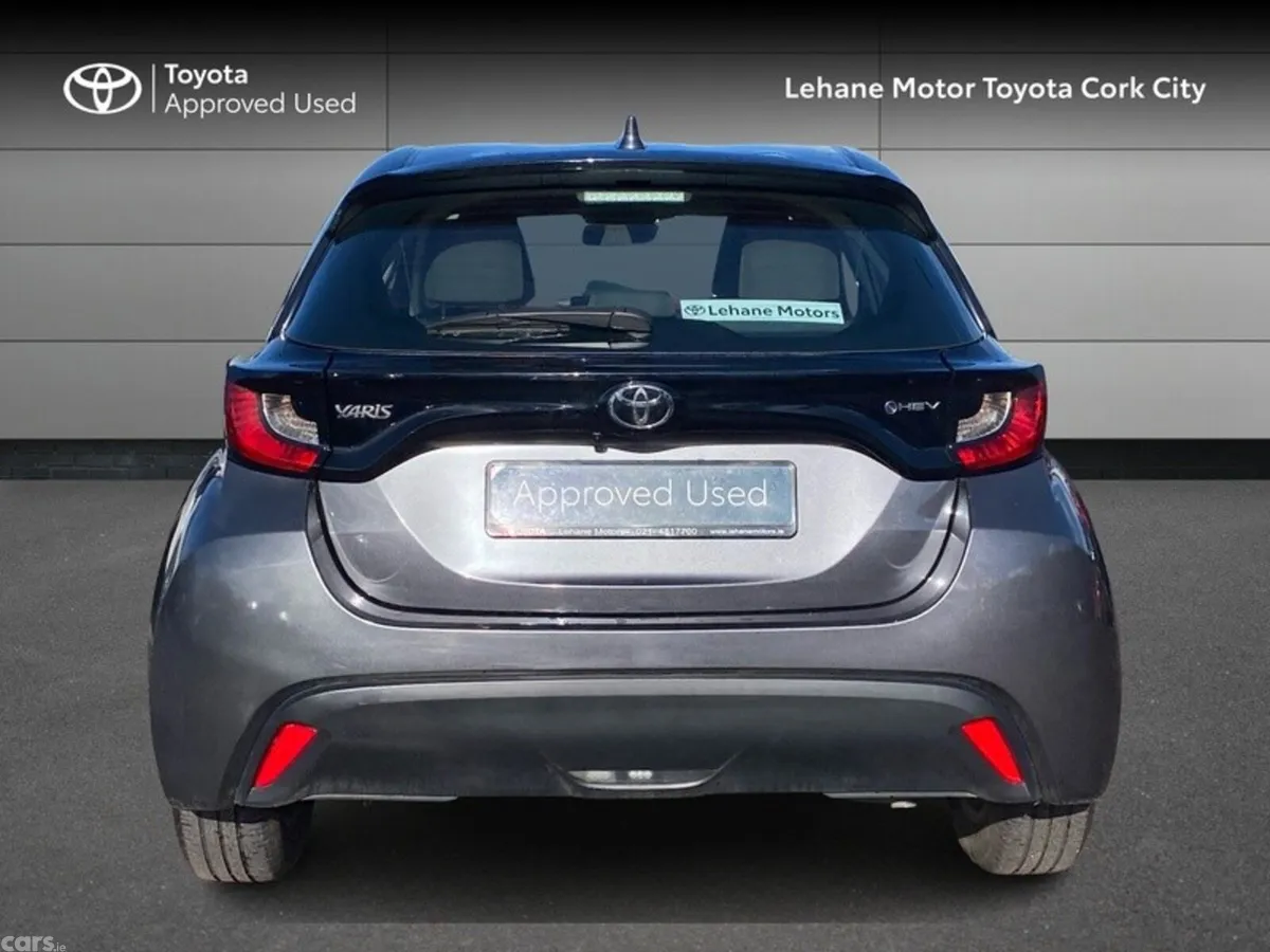 Toyota Yaris Hatchback, Petrol Hybrid, 2024, Grey
