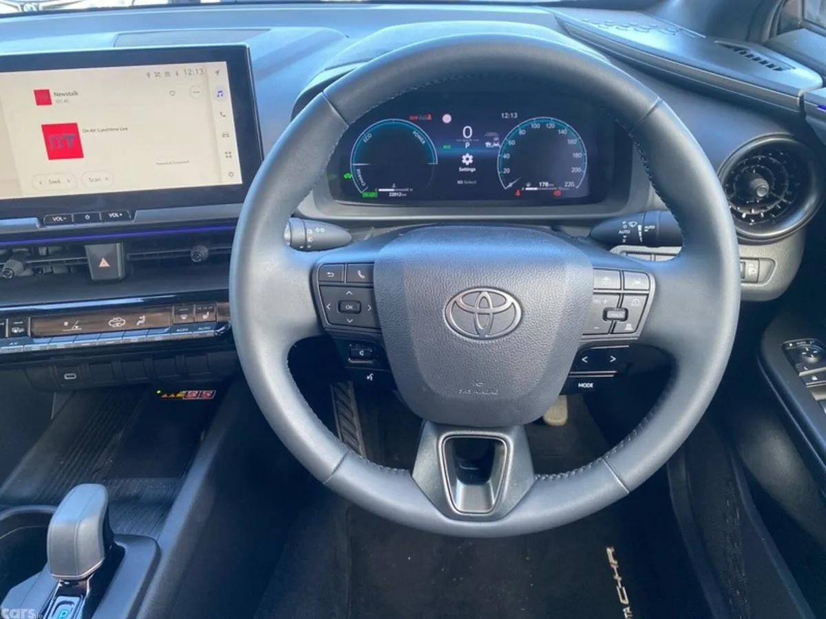 Toyota C-HR SUV, Petrol Hybrid, 2024, Red
