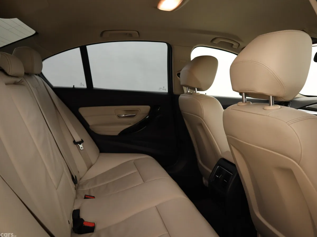 BMW 3-Series Saloon, Diesel, 2017, Black
