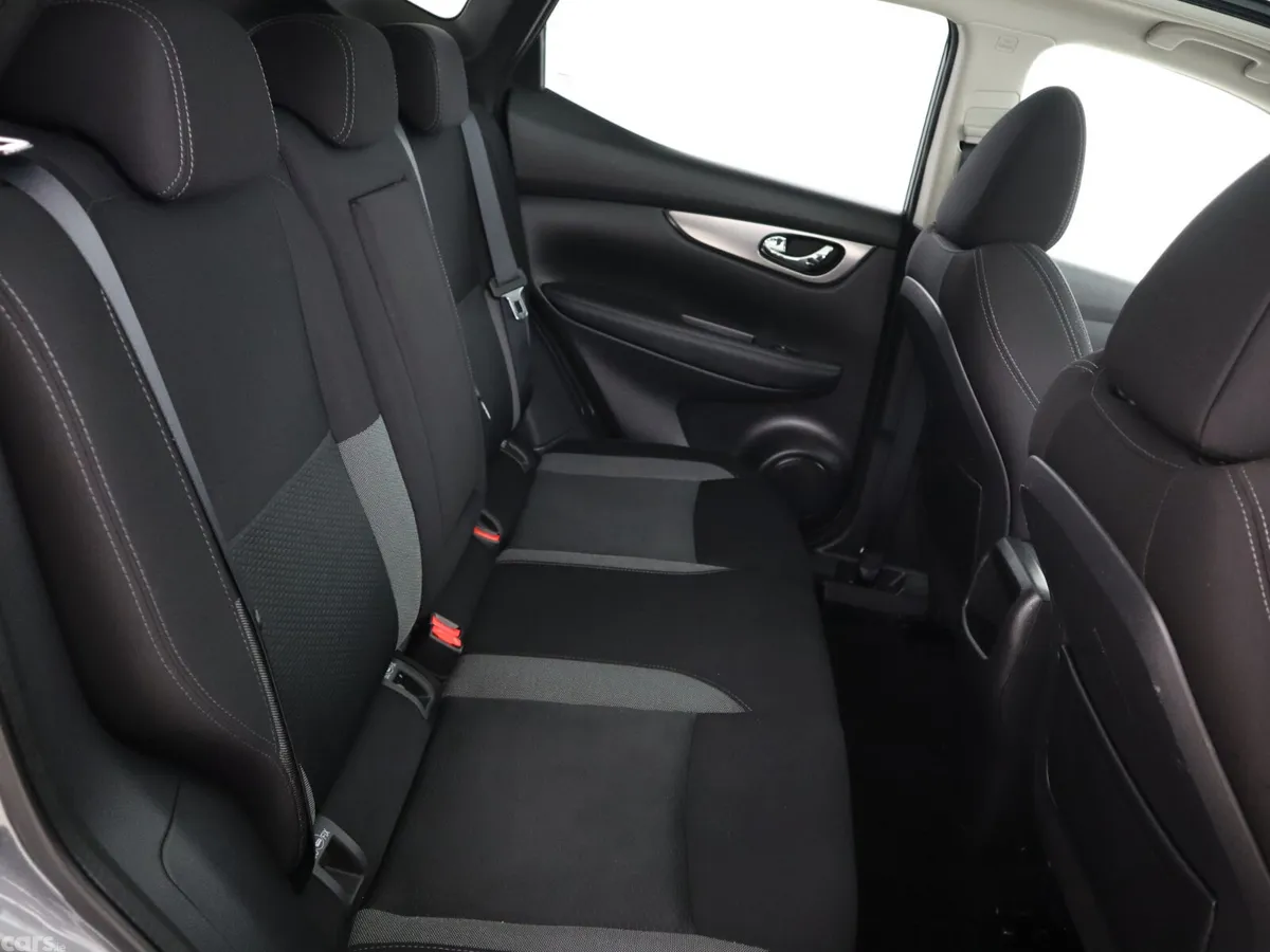 Nissan Qashqai SUV, Diesel, 2019, Grey