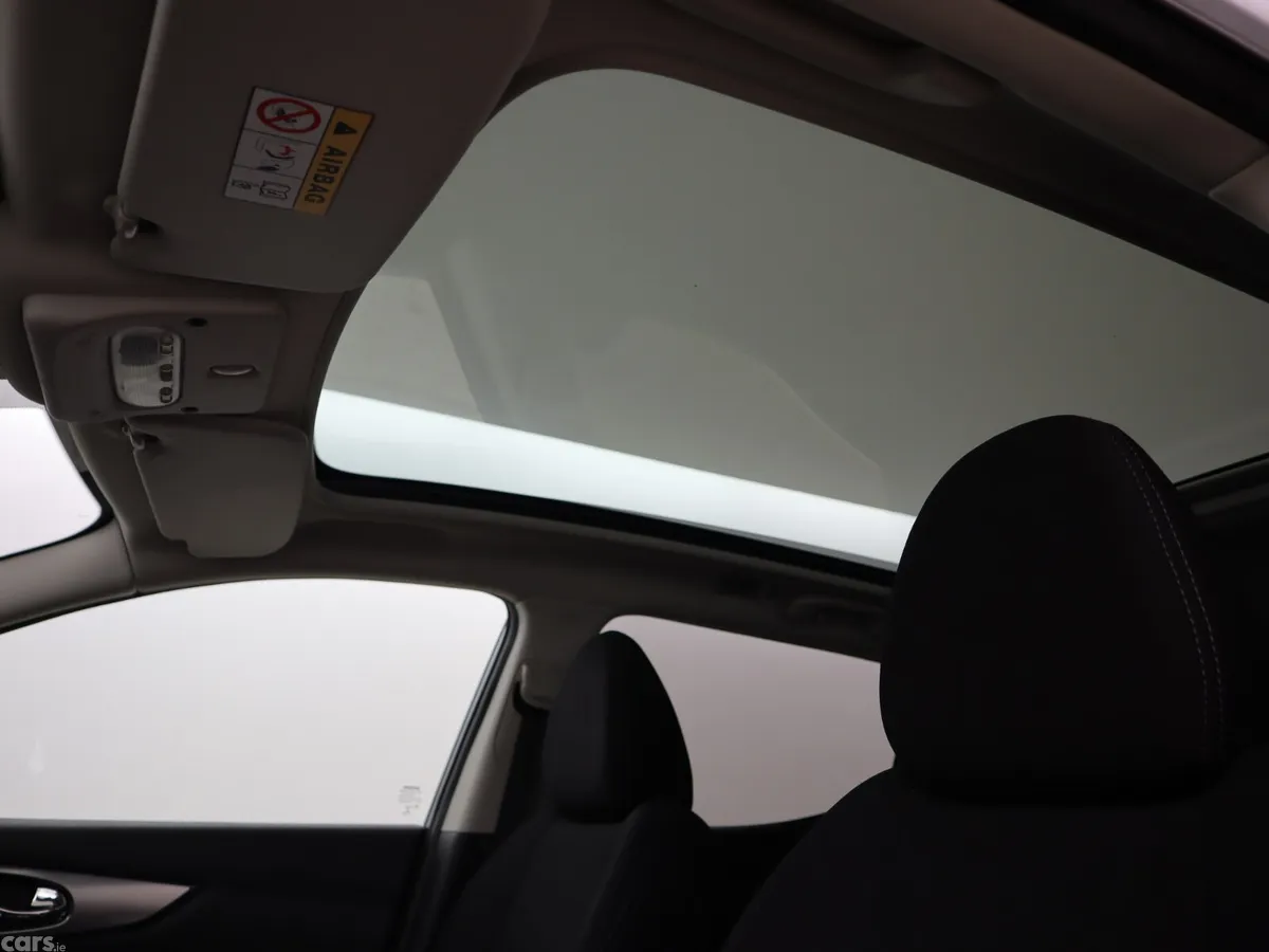 Nissan Qashqai SUV, Diesel, 2019, Grey