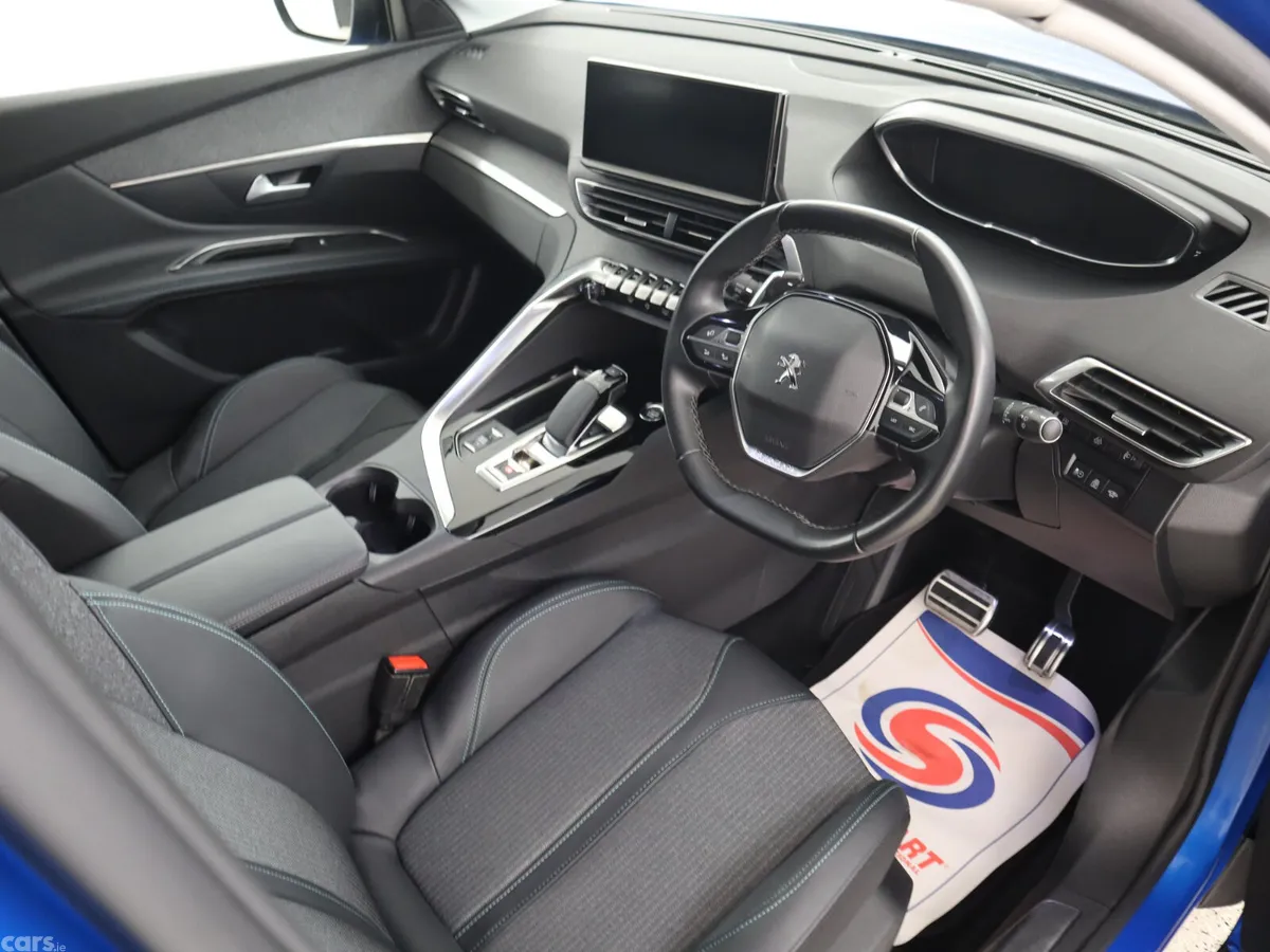 Peugeot 3008 SUV, Petrol Plug-in Hybrid, 2023, Blue